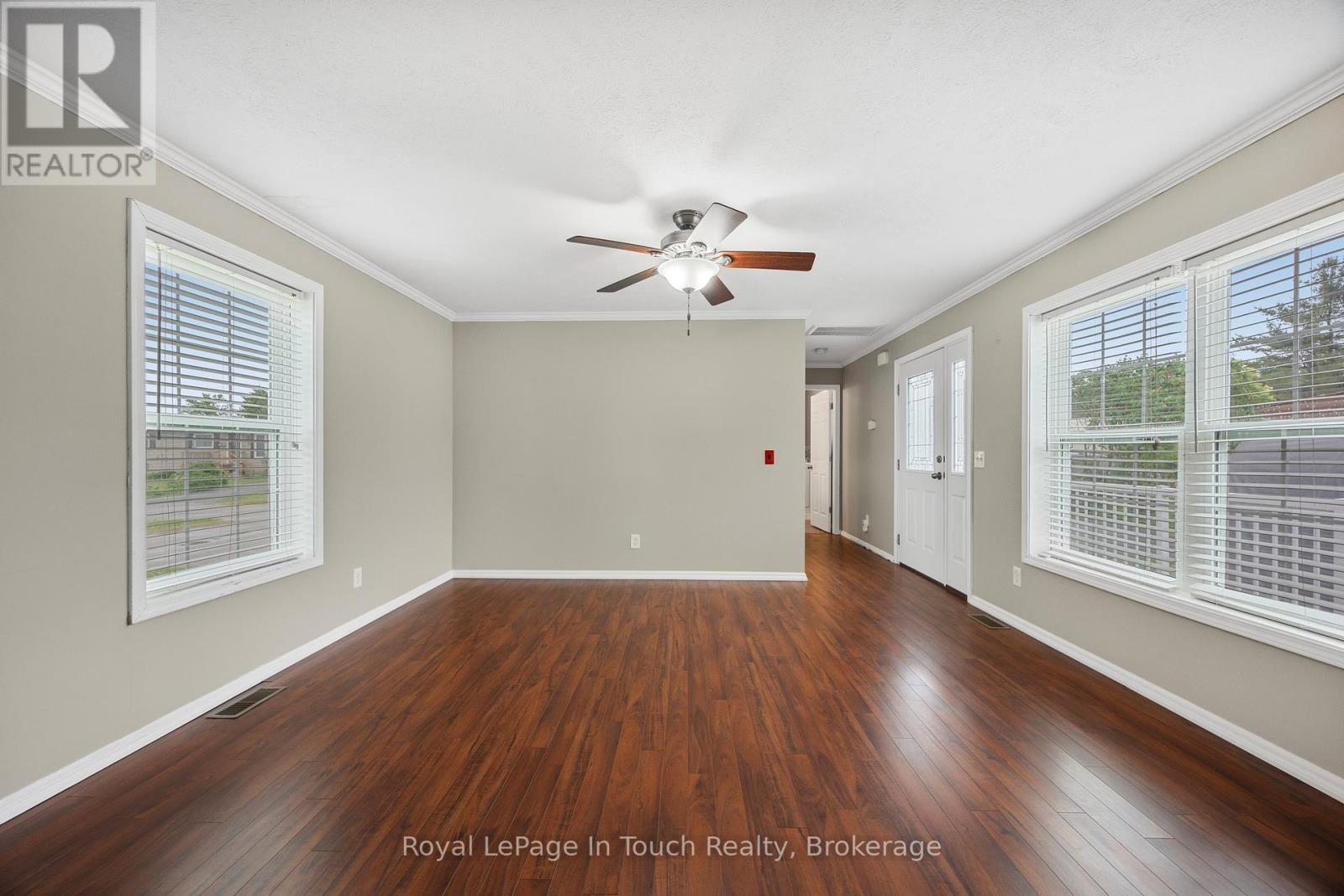 












6 MAPLE LANE

,
Midland,




Ontario
L4R0B9

