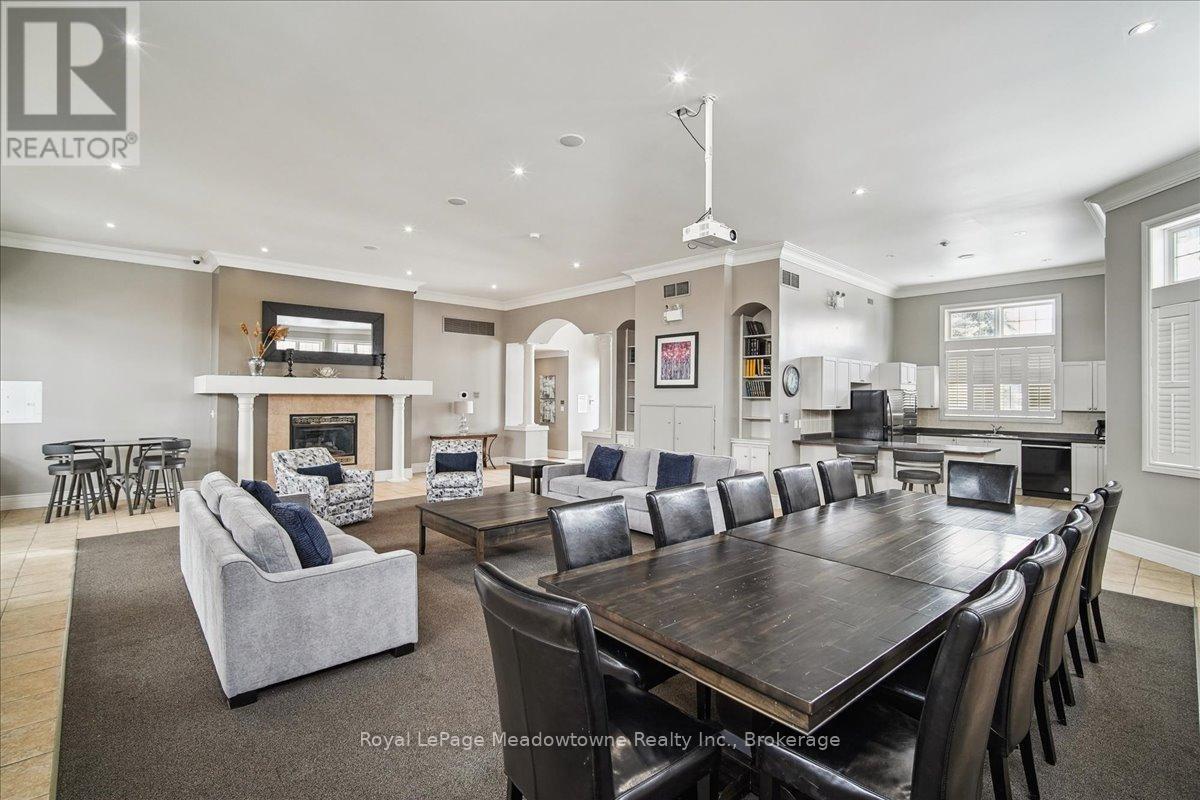












105 - 1450 BISHOPS GATE

,
Oakville (GA Glen Abbey),




Ontario
L6M4N1

