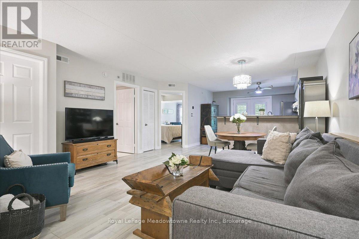 












105 - 1450 BISHOPS GATE

,
Oakville (GA Glen Abbey),




Ontario
L6M4N1

