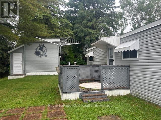 












90 SUSSEX SQUARE

,
Georgian Bluffs,




Ontario
N4K5N5

