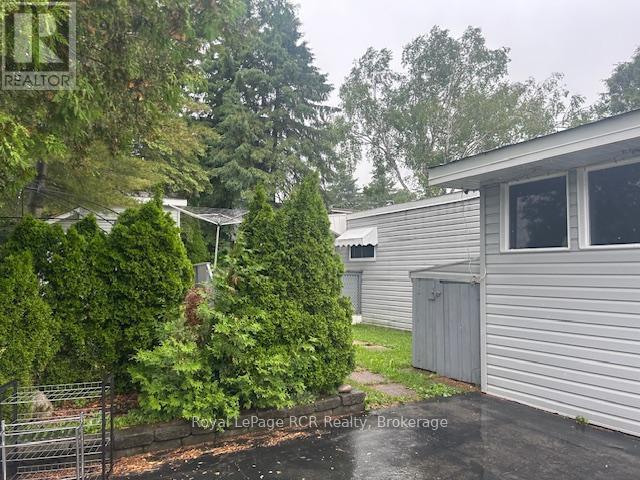 












90 SUSSEX SQUARE

,
Georgian Bluffs,




Ontario
N4K5N5

