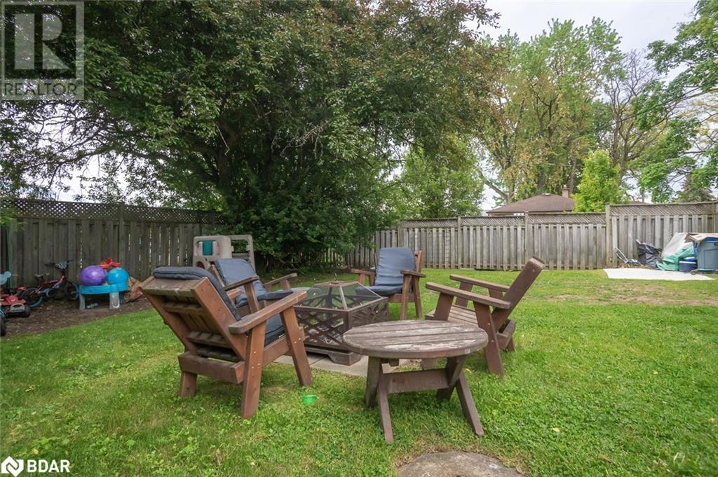 












137 WAKEFIELD Road

,
Milton,




Ontario
L9T2L7

