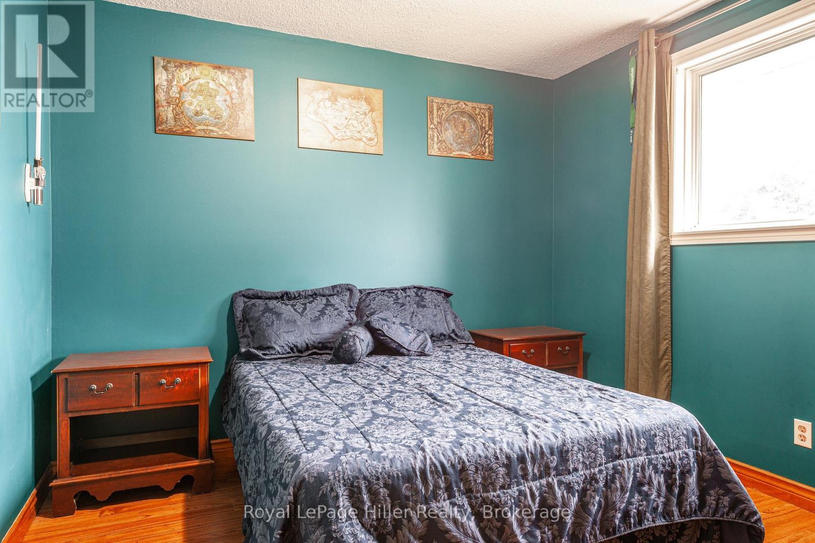 












292 MAPLE AVENUE

,
Stratford,




Ontario
N5A6Z4

