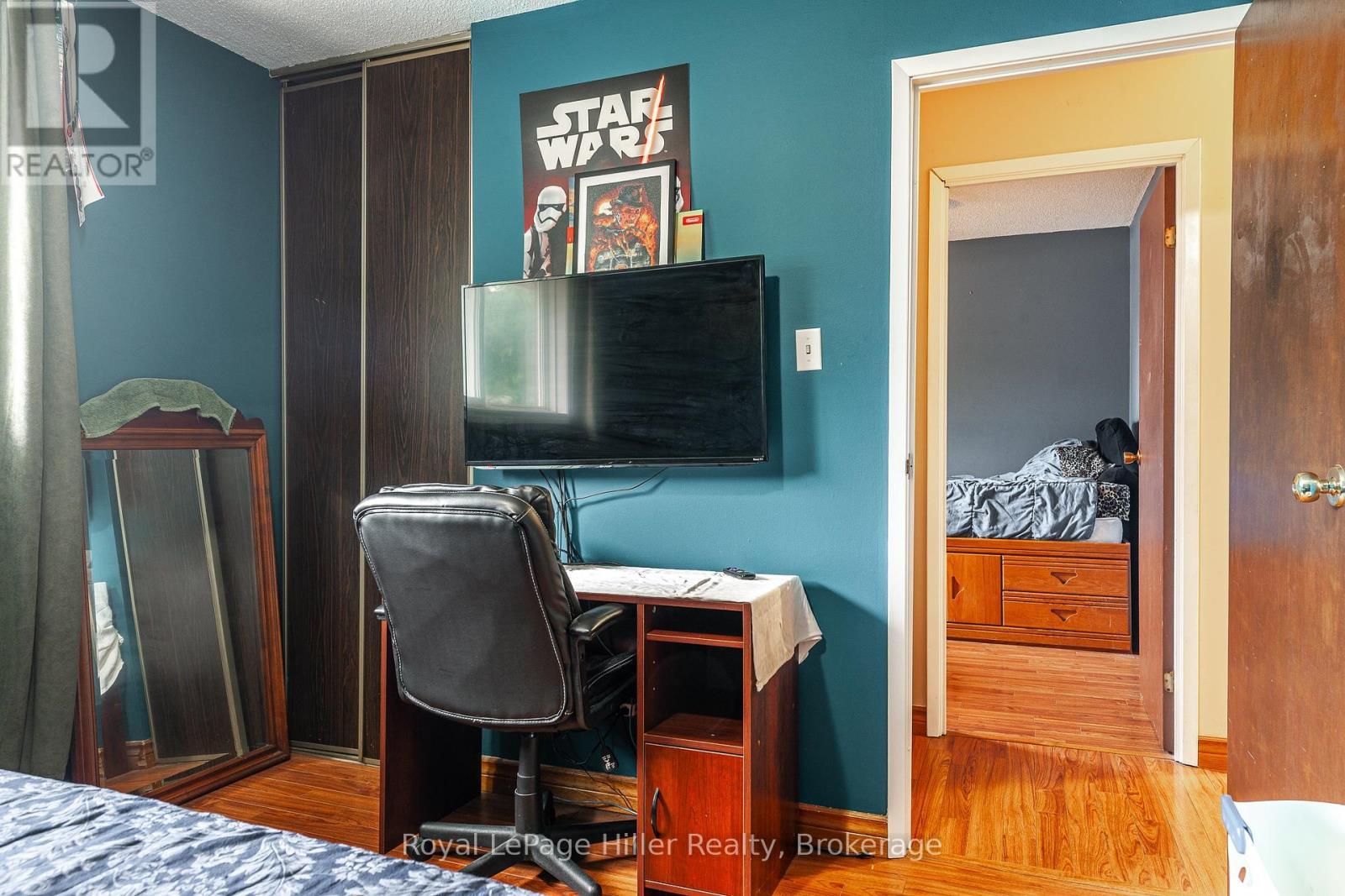 












292 MAPLE AVENUE

,
Stratford,




Ontario
N5A6Z4

