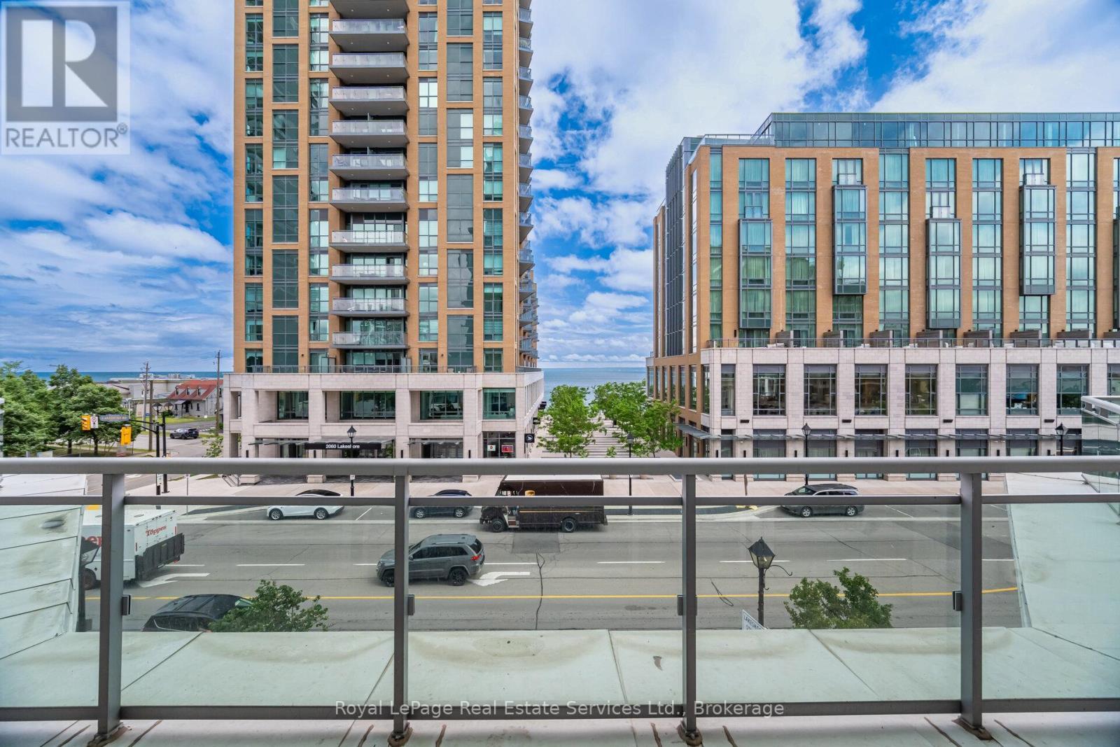 












303 - 360 PEARL STREET

,
Burlington (Brant),




Ontario
L7R1E1

