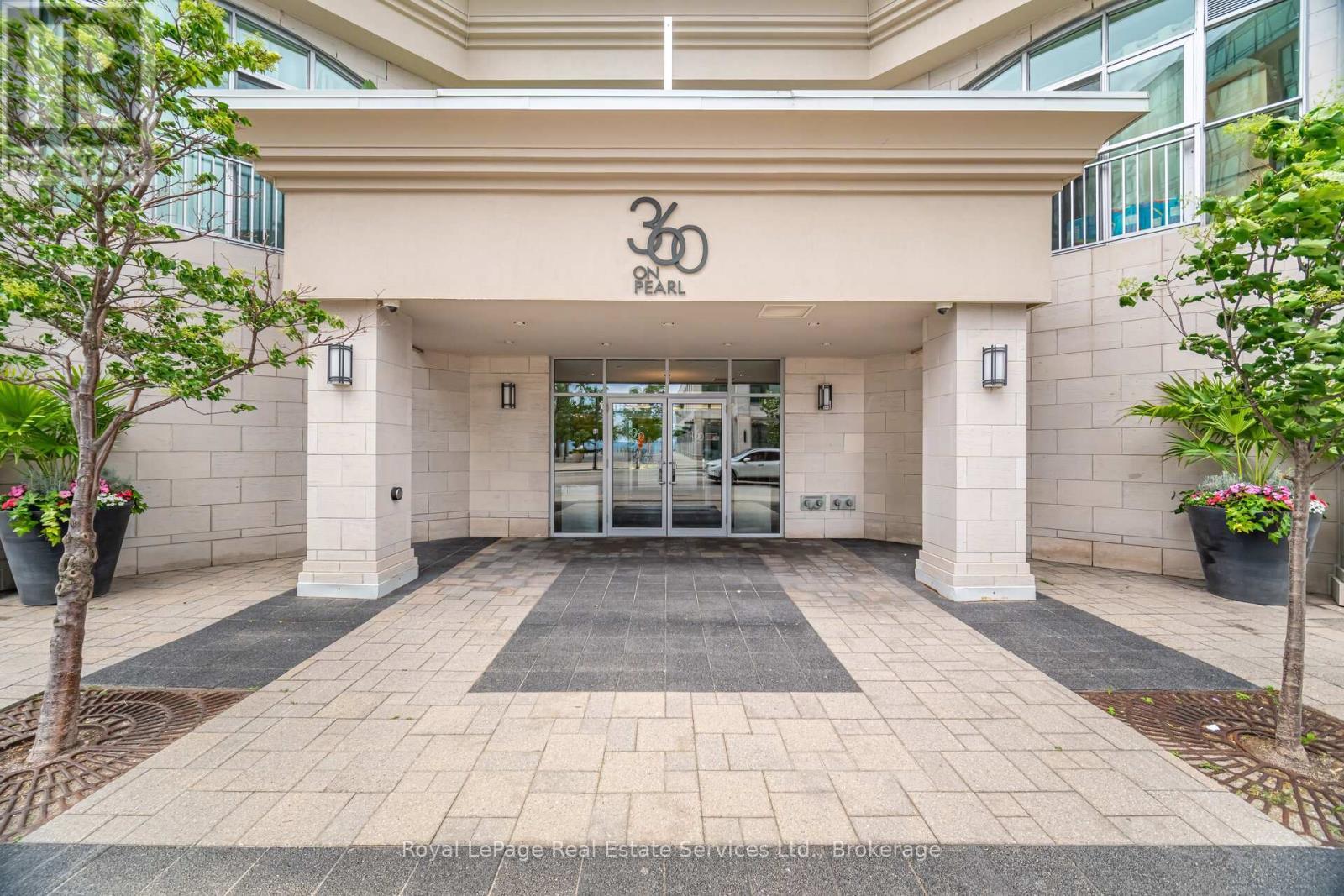 












303 - 360 PEARL STREET

,
Burlington (Brant),




Ontario
L7R1E1

