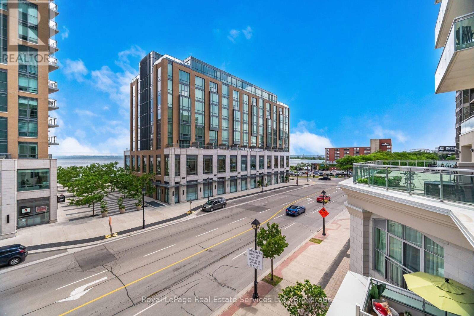 












303 - 360 PEARL STREET

,
Burlington (Brant),




Ontario
L7R1E1


