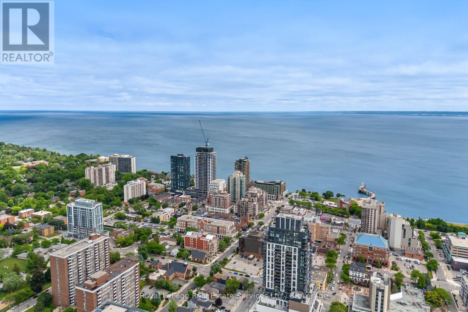 












303 - 360 PEARL STREET

,
Burlington (Brant),




Ontario
L7R1E1

