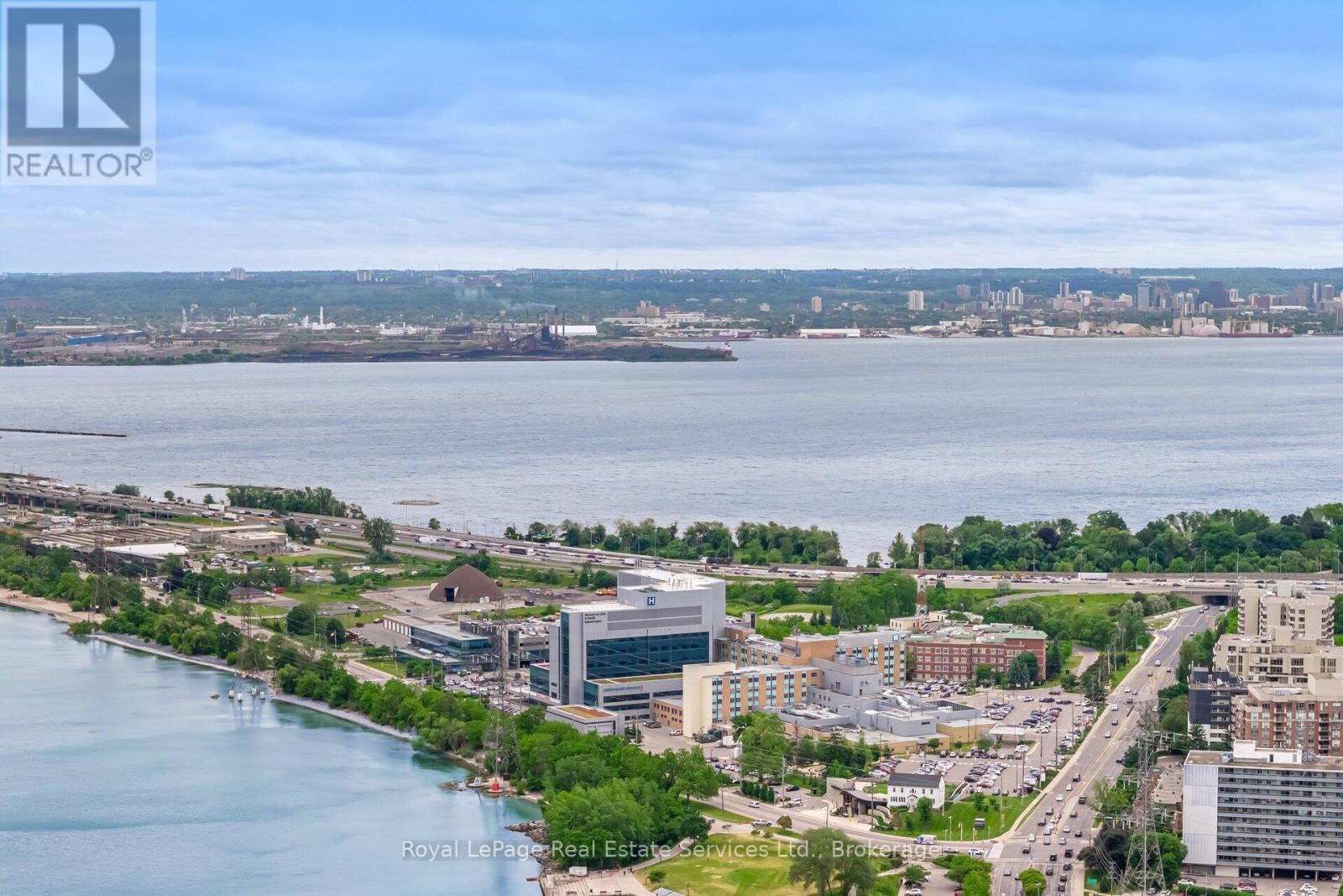 












303 - 360 PEARL STREET

,
Burlington (Brant),




Ontario
L7R1E1

