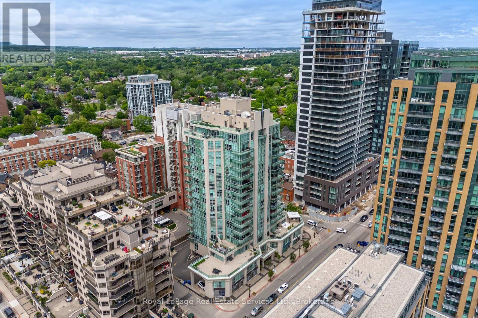 












303 - 360 PEARL STREET

,
Burlington (Brant),




Ontario
L7R1E1

