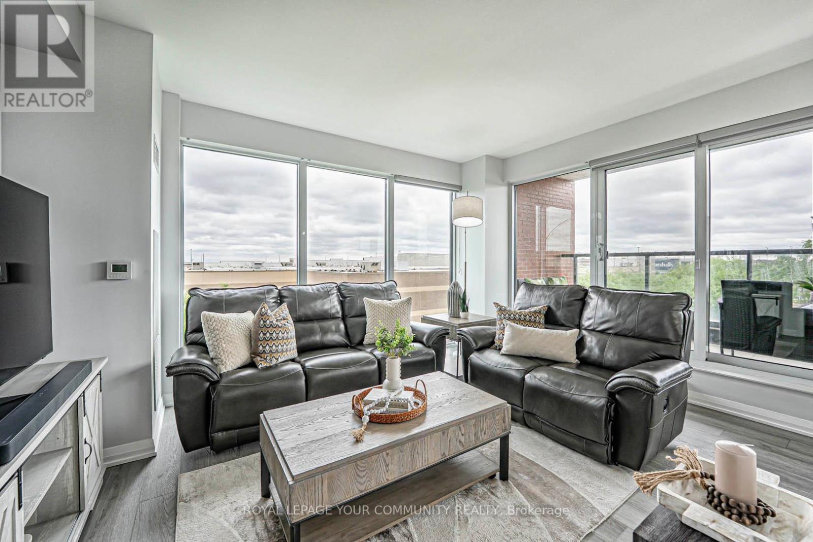 












206 - 99 EAGLE ROCK WAY

,
Vaughan,




Ontario
L6A5A7

