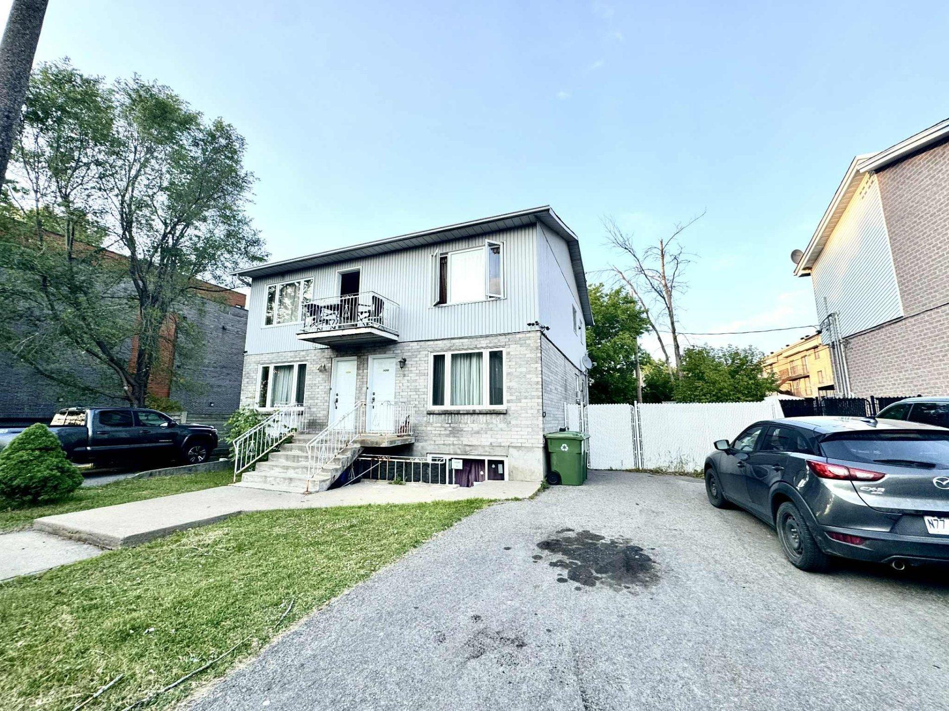 









14386


Rue Aumais

,
Montréal (Pierrefonds-Roxboro),




QC
H9H4Y4

