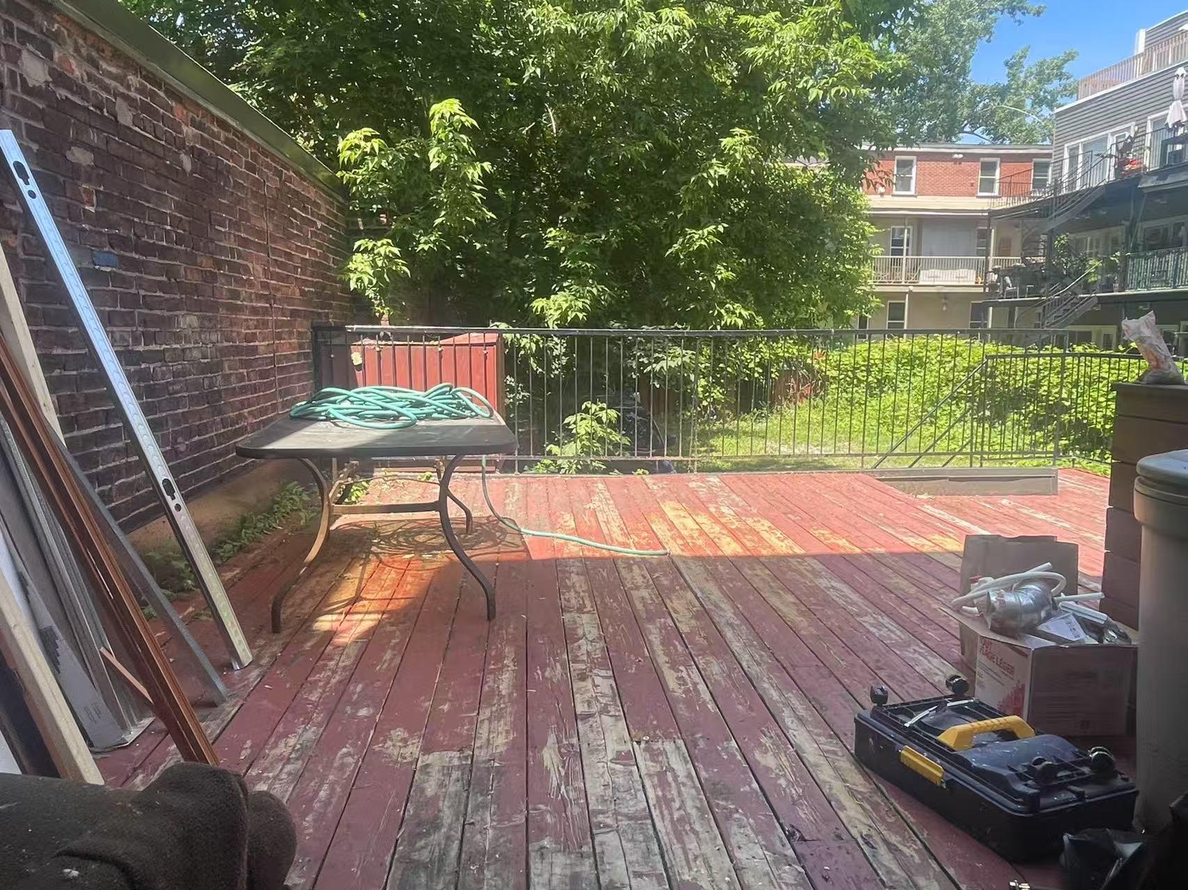 









1319


Rue Ste-Catherine E.

, 2,
Montréal (Ville-Marie),




QC
H2L2H4

