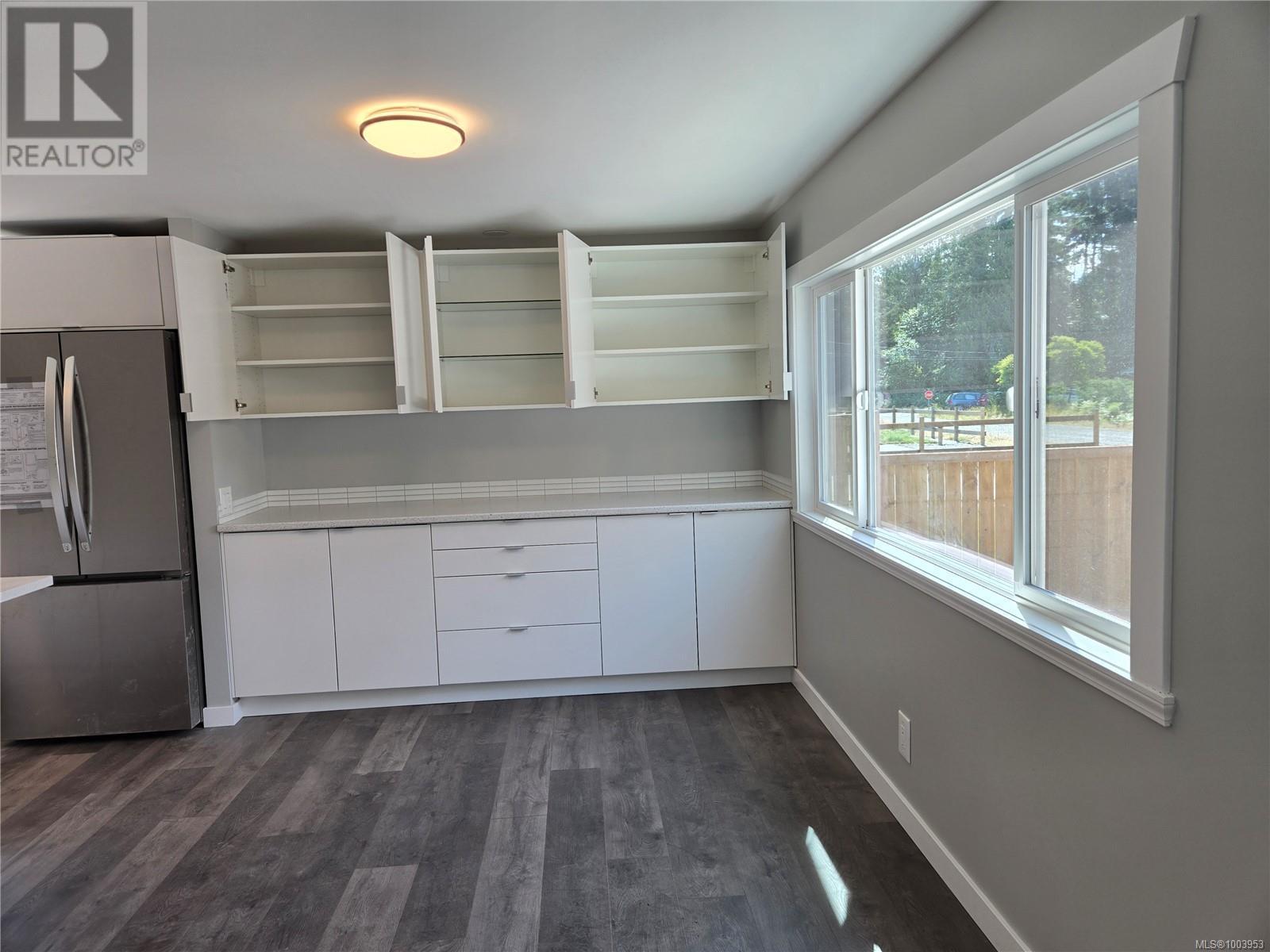 












833 William St

,
Parksville,




British Columbia
V9P2T3

