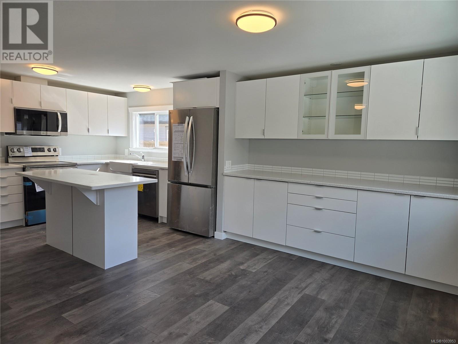 












833 William St

,
Parksville,




British Columbia
V9P2T3

