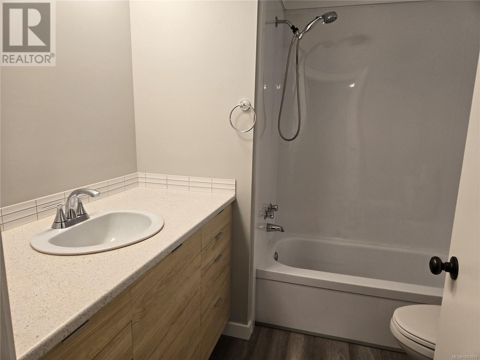 












833 William St

,
Parksville,




British Columbia
V9P2T3

