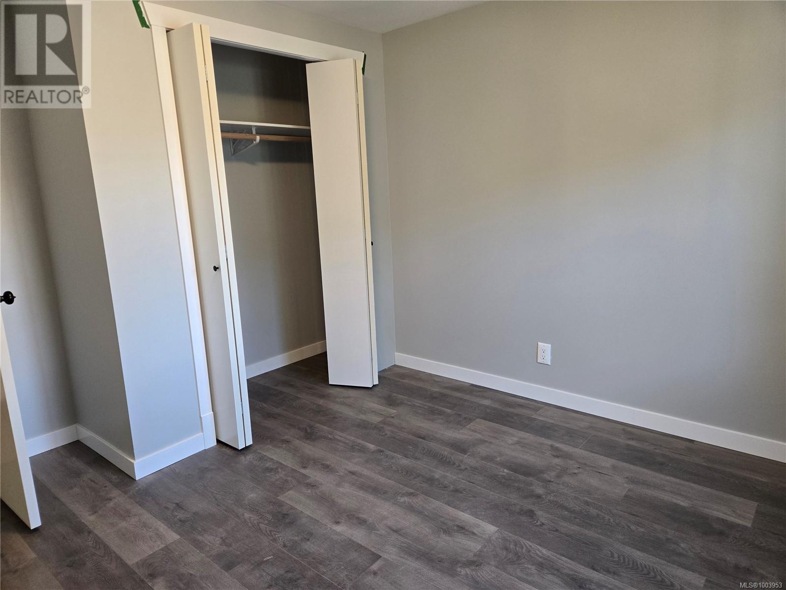 












833 William St

,
Parksville,




British Columbia
V9P2T3

