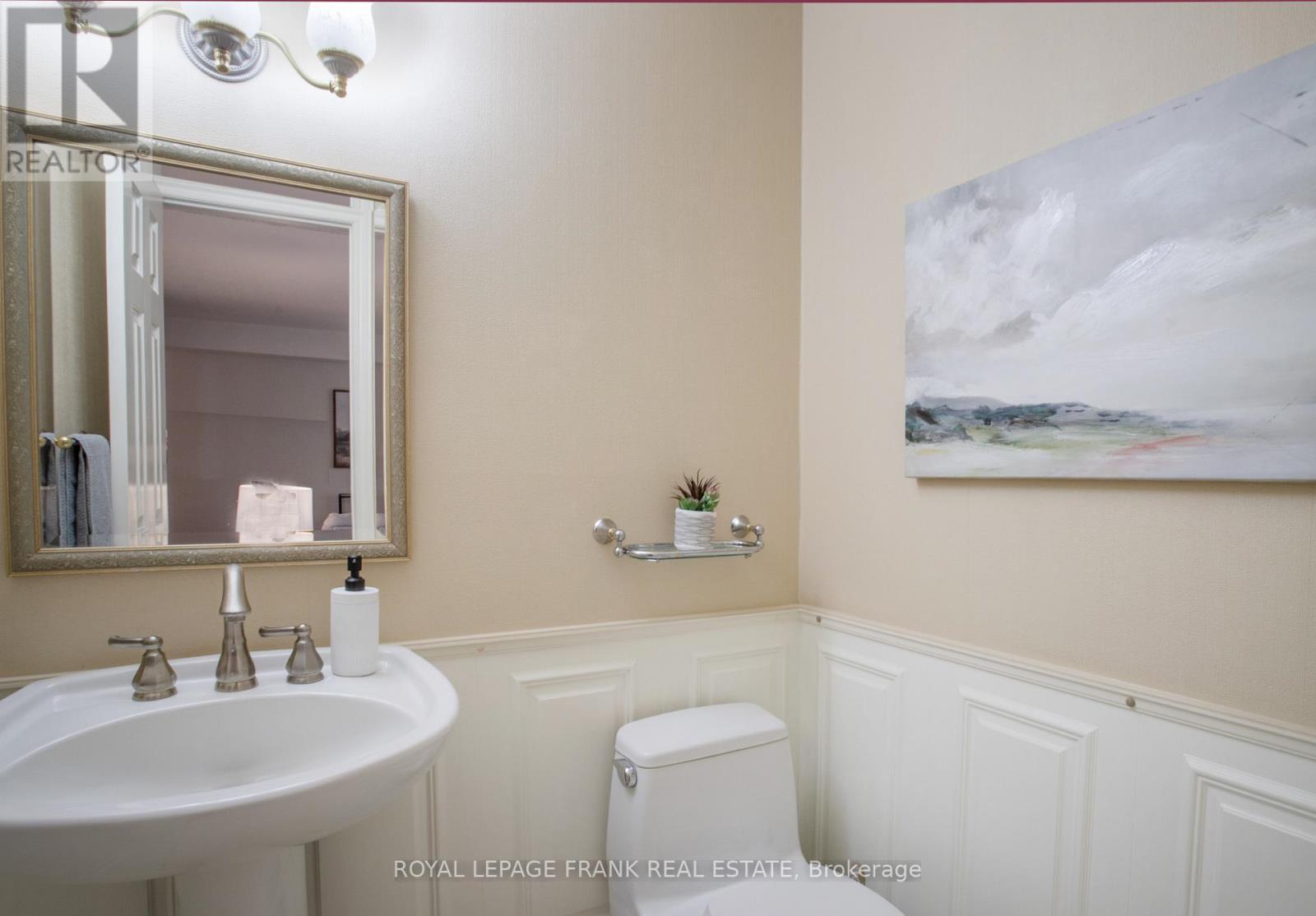 












F12 - 1667 NASH ROAD

,
Clarington (Courtice),




Ontario
L1E1S8

