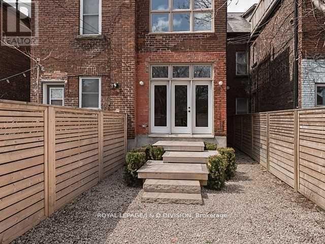 












MAIN - 9 SPENCER AVENUE

,
Toronto,




Ontario
M6K2J4

