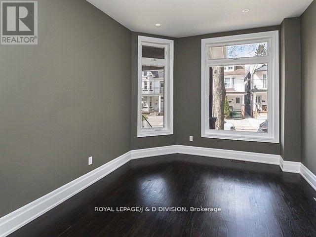












MAIN - 9 SPENCER AVENUE

,
Toronto,




Ontario
M6K2J4

