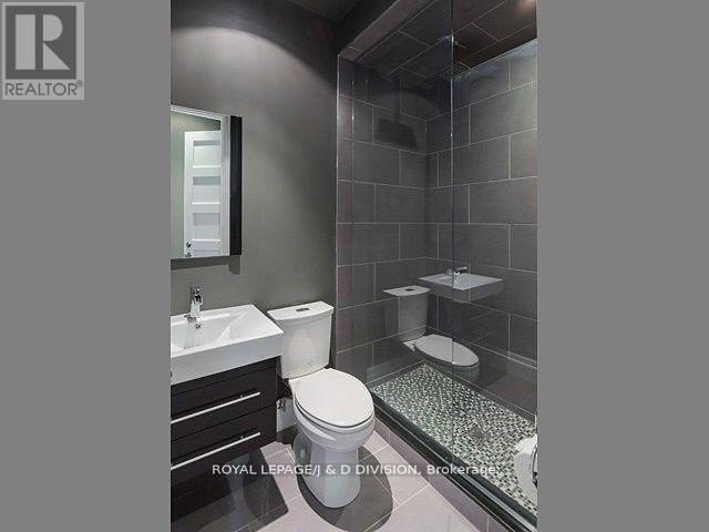 












MAIN - 9 SPENCER AVENUE

,
Toronto,




Ontario
M6K2J4

