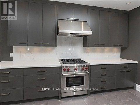 












MAIN - 9 SPENCER AVENUE

,
Toronto,




Ontario
M6K2J4

