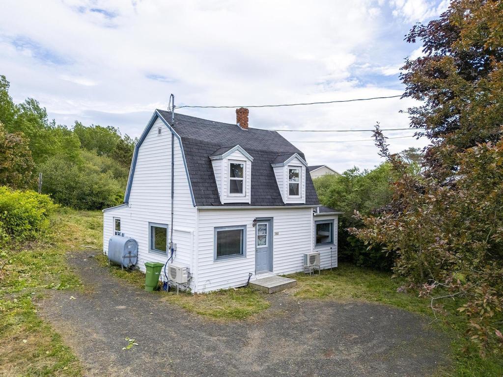 












142 Victoria Street

,
Digby,




NS
B0V 1A0


