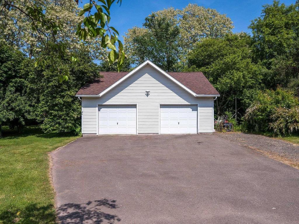 












8 Horsburgh Drive

,
Berwick,




NS
B0P 1E0

