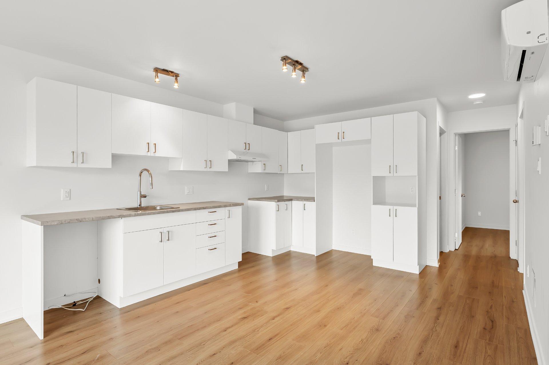 









124


Place de l'Harmonie

,
Mont-Blanc,




QC
J0T2G0

