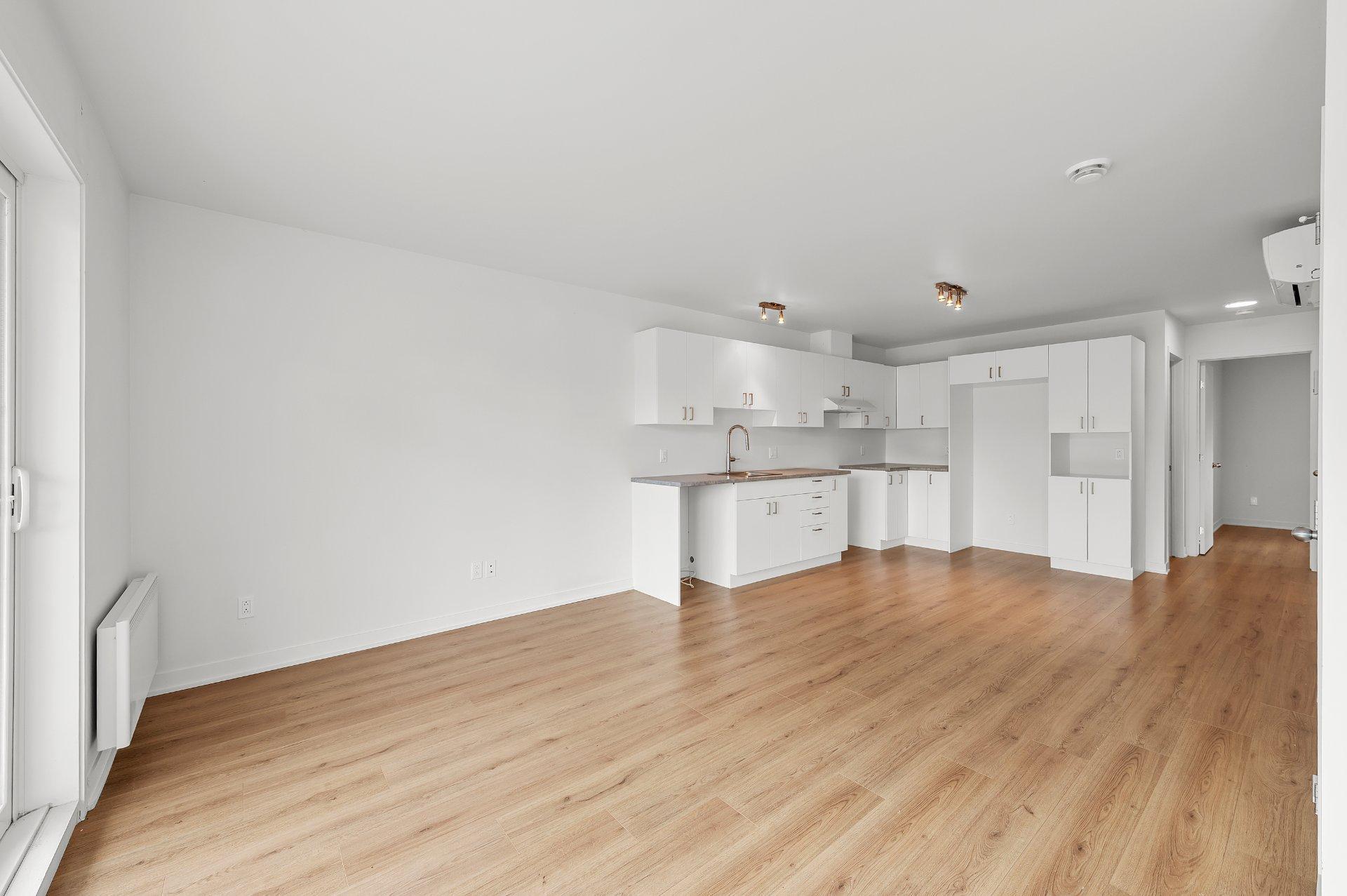 









124


Place de l'Harmonie

,
Mont-Blanc,




QC
J0T2G0

