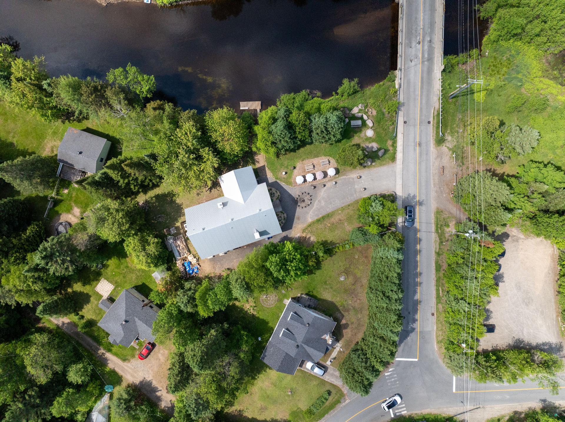 









1201Z


10e Avenue

,
Val-Morin,




QC
J0T2R0

