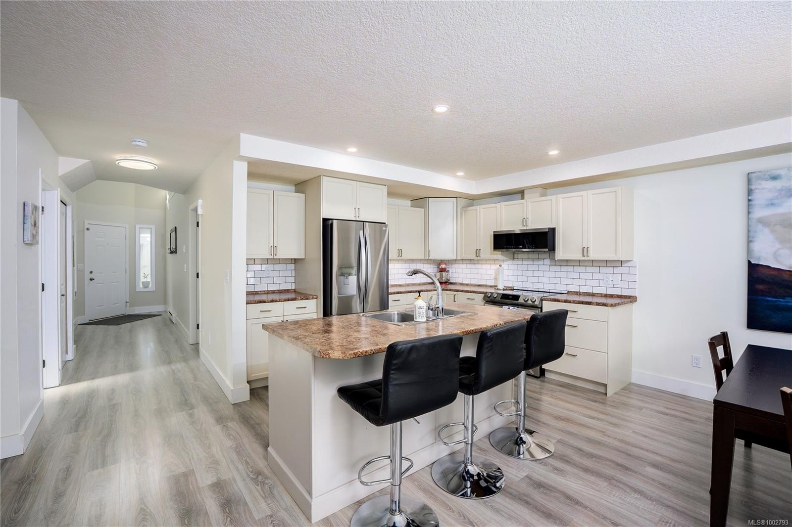 









1738


Country Hills

Dr,
Nanaimo,




BC
V9X 1X5

