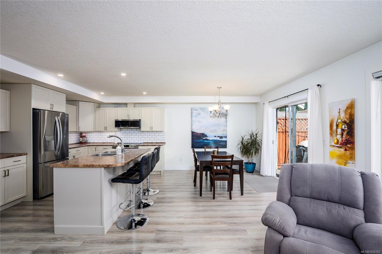 









1738


Country Hills

Dr,
Nanaimo,




BC
V9X 1X5

