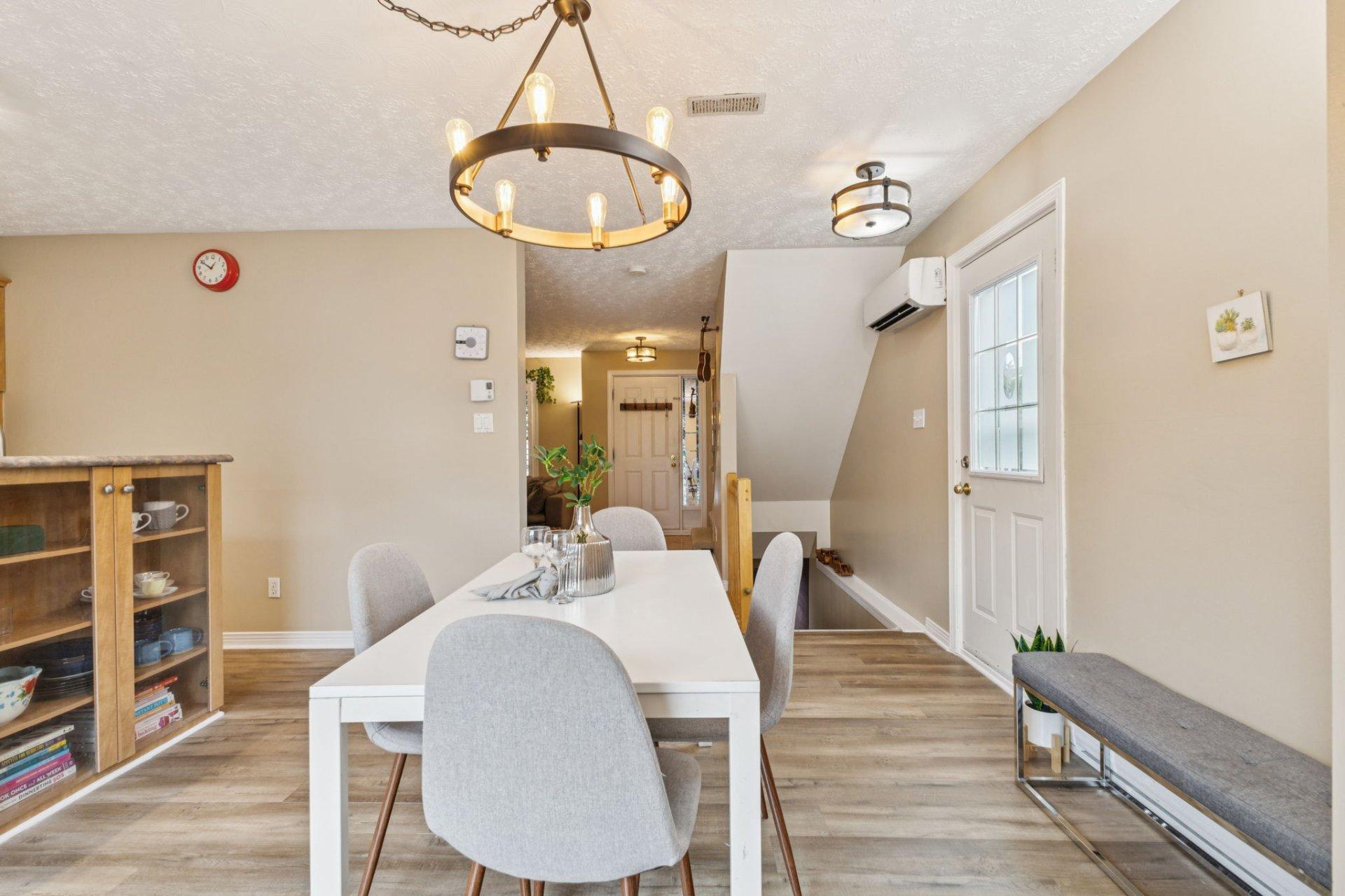 









31


Rue de la Mine

,
Gatineau (Gatineau),




QC
J8P7W1

