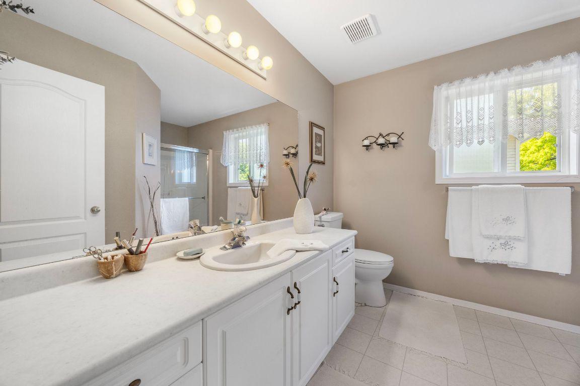 









2220


Shannon Ridge

Drive, 105,
West Kelowna,




BC
V4T 2T6

