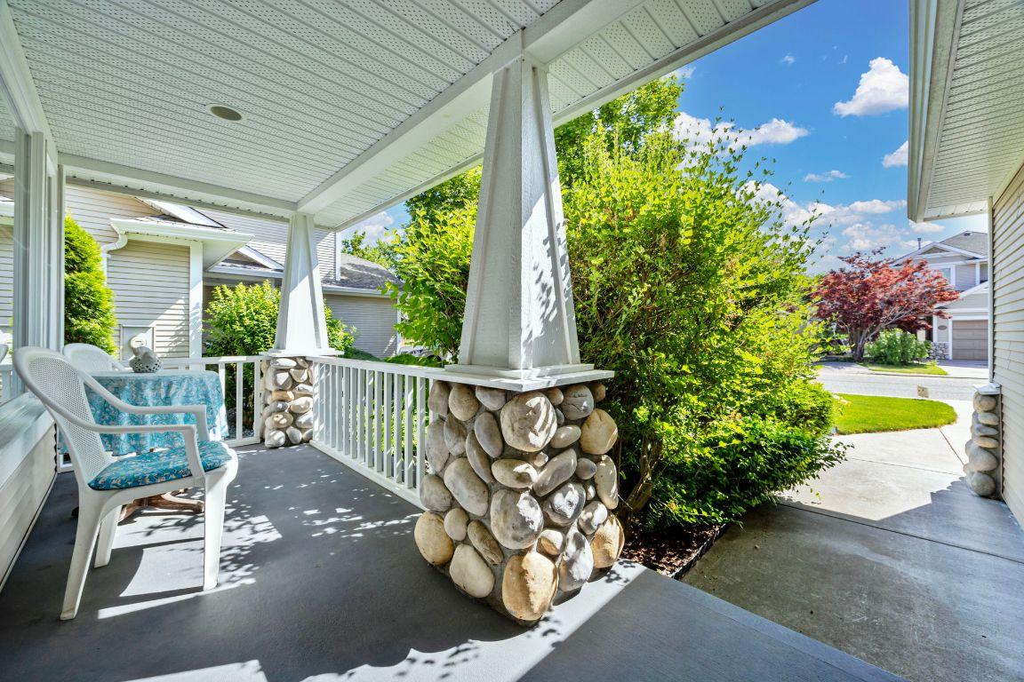 









2220


Shannon Ridge

Drive, 105,
West Kelowna,




BC
V4T 2T6

