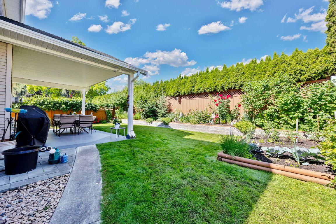 









2220


Shannon Ridge

Drive, 105,
West Kelowna,




BC
V4T 2T6

