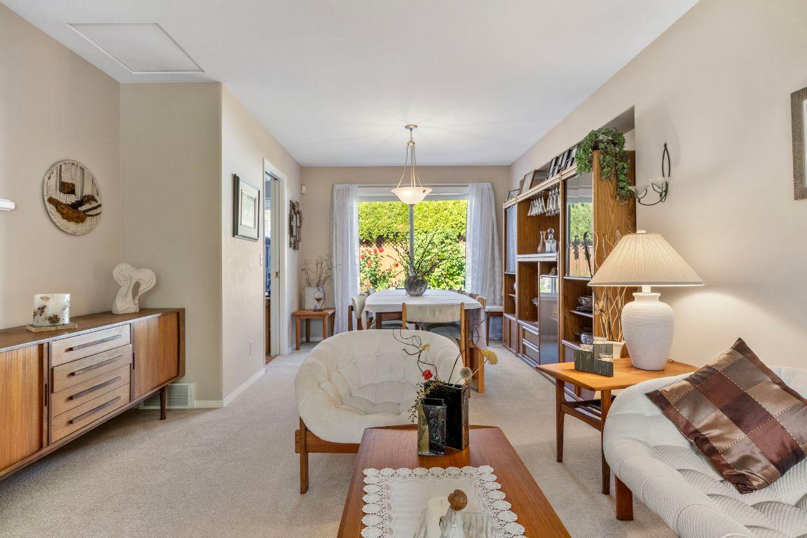 









2220


Shannon Ridge

Drive, 105,
West Kelowna,




BC
V4T 2T6

