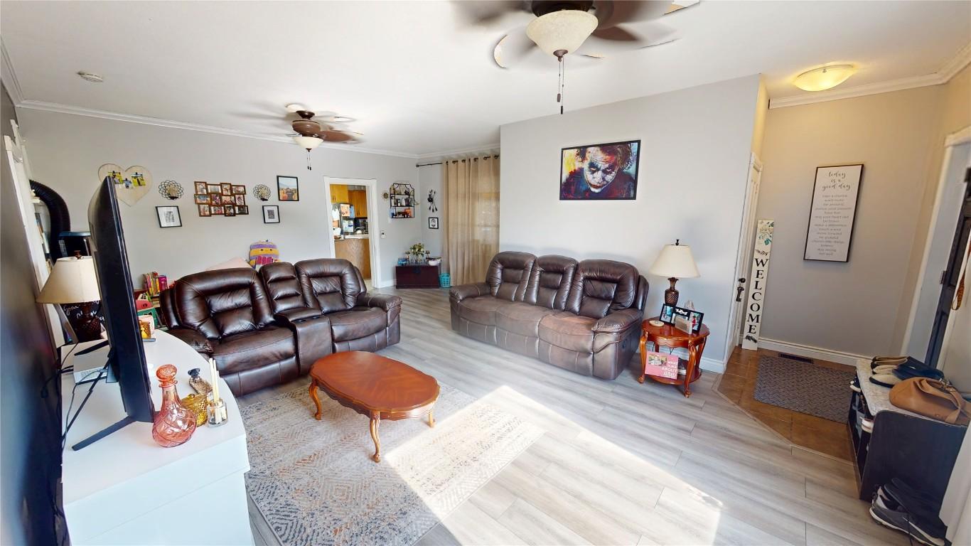 









213


4th

Avenue,
Cranbrook,




BC
V1C 2E4

