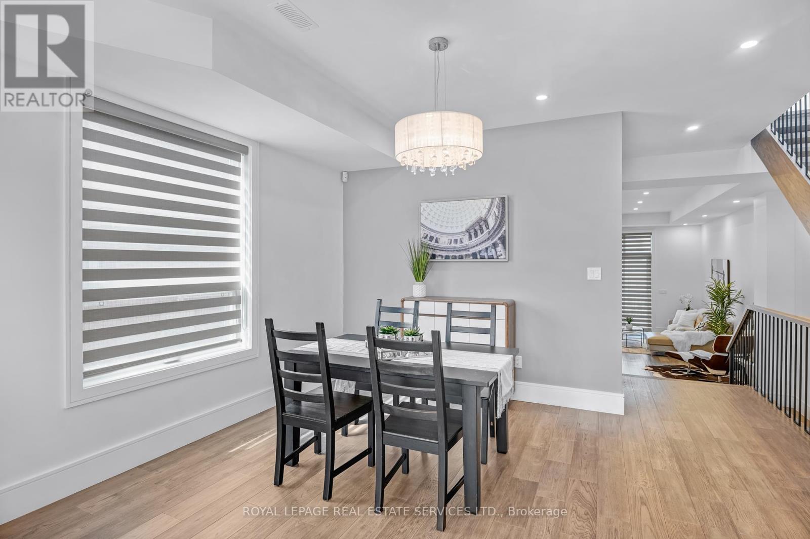 












8 BRANCH AVENUE

,
Toronto,




Ontario
M8W1M7

