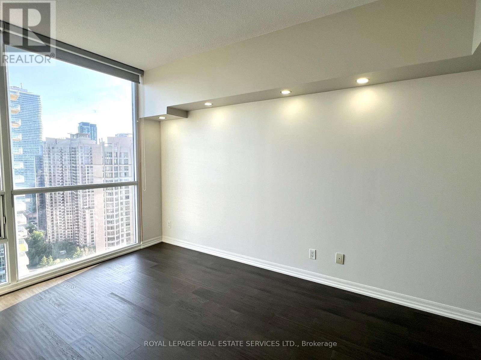 












2909 - 223 WEBB DRIVE

,
Mississauga,




Ontario
L5B4P2

