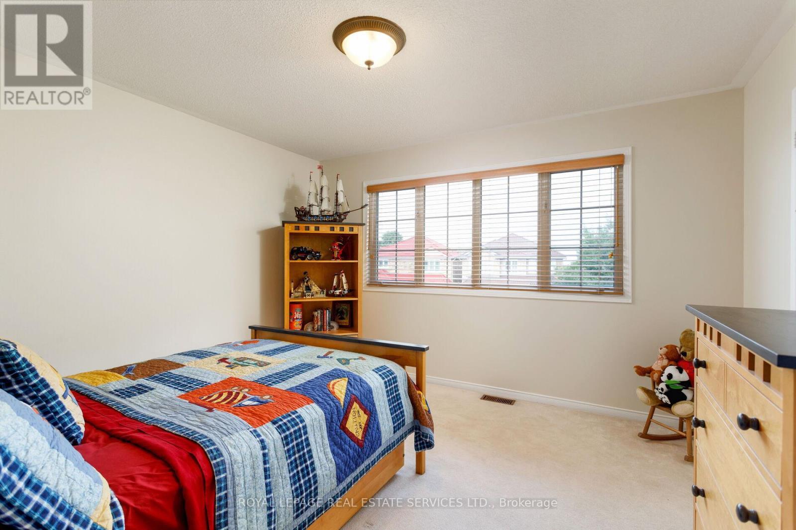 












4 HACKMORE GATE

,
Brampton,




Ontario
L7A1R6

