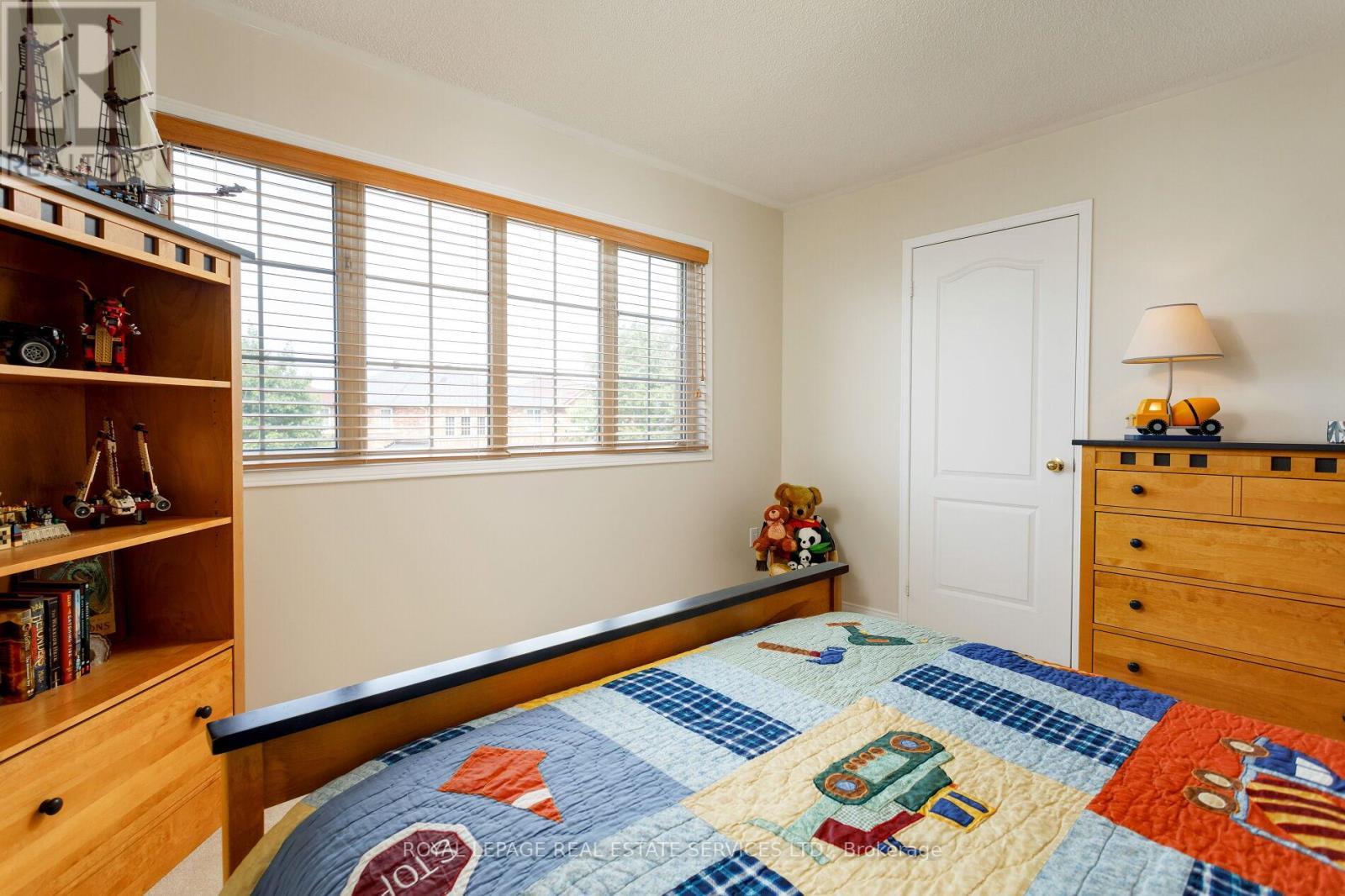












4 HACKMORE GATE

,
Brampton,




Ontario
L7A1R6

