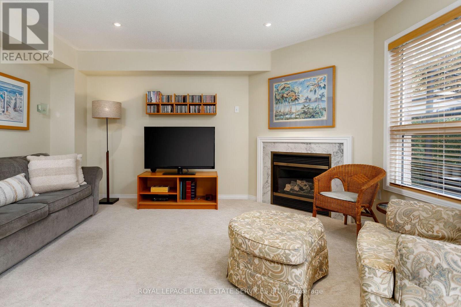 












4 HACKMORE GATE

,
Brampton,




Ontario
L7A1R6

