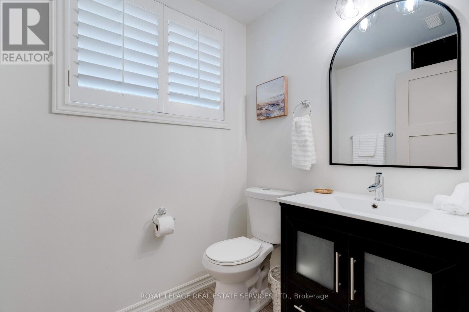 












437 INGLEHART STREET N

,
Oakville,




Ontario
L6J3J5

