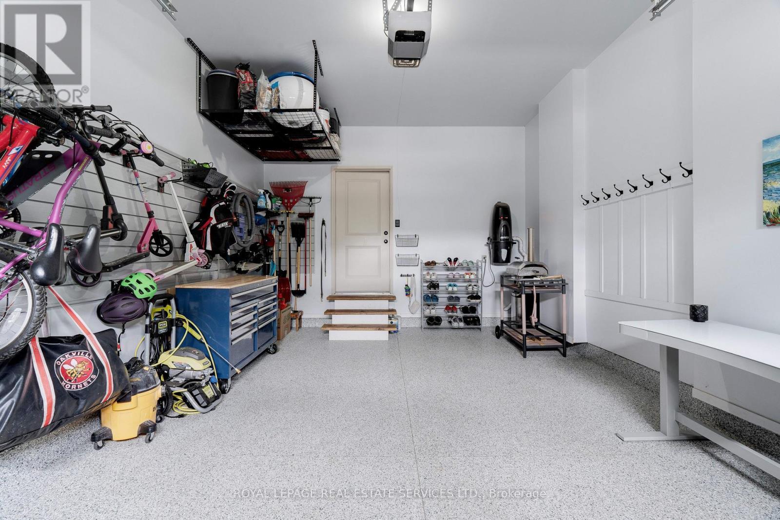 












437 INGLEHART STREET N

,
Oakville,




Ontario
L6J3J5

