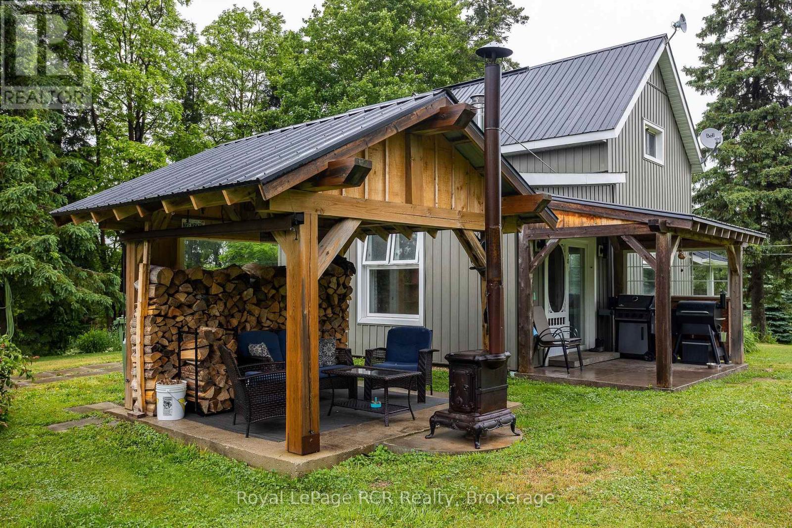 












773760 HIGHWAY 10

,
Grey Highlands,




Ontario
N0C1L0

