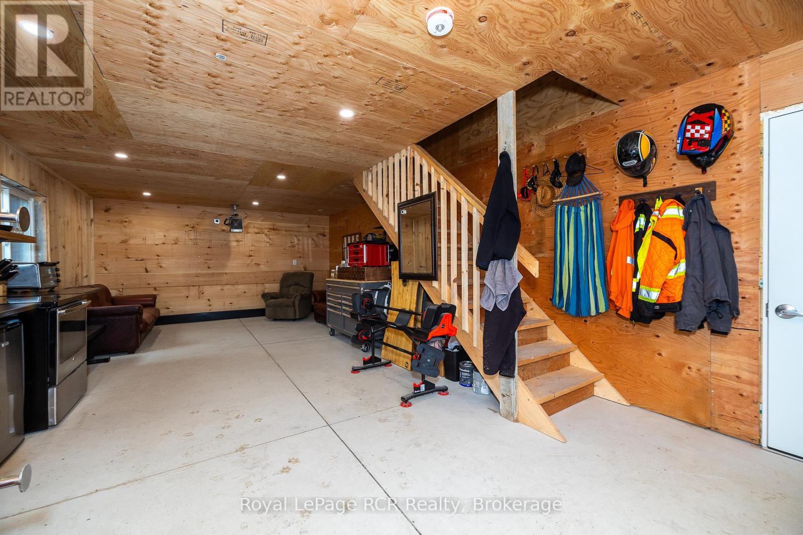 












773760 HIGHWAY 10

,
Grey Highlands,




Ontario
N0C1L0

