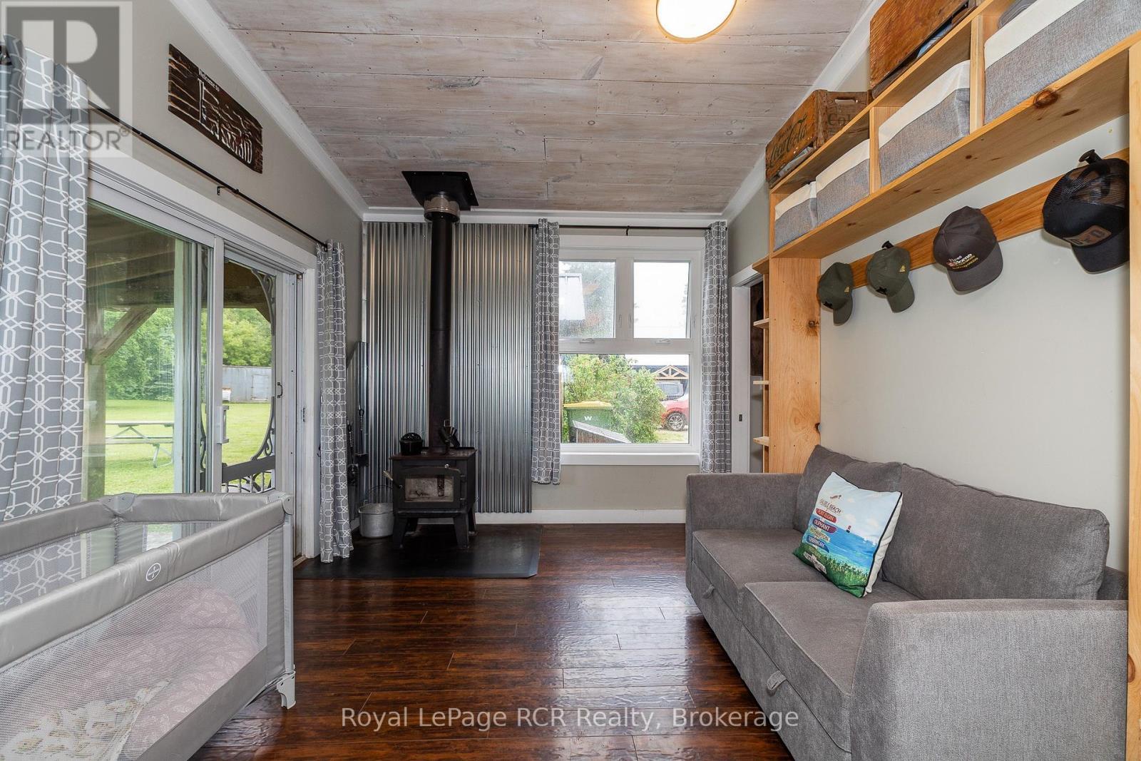 












773760 HIGHWAY 10

,
Grey Highlands,




Ontario
N0C1L0

