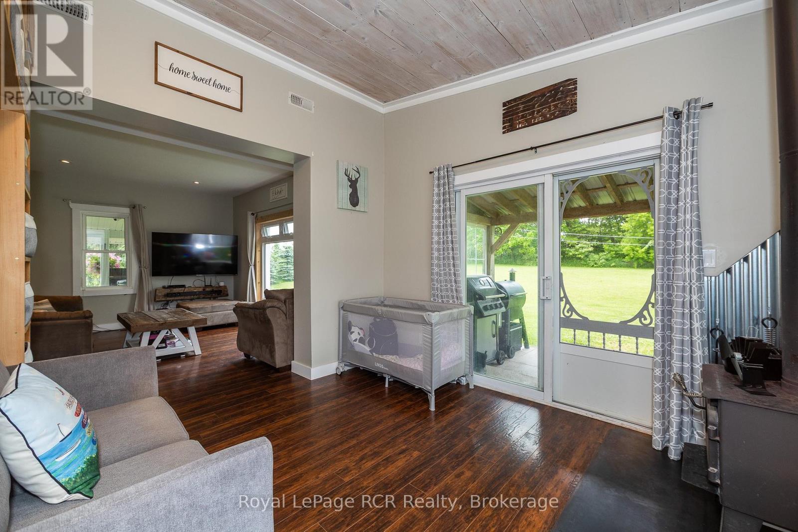 












773760 HIGHWAY 10

,
Grey Highlands,




Ontario
N0C1L0

